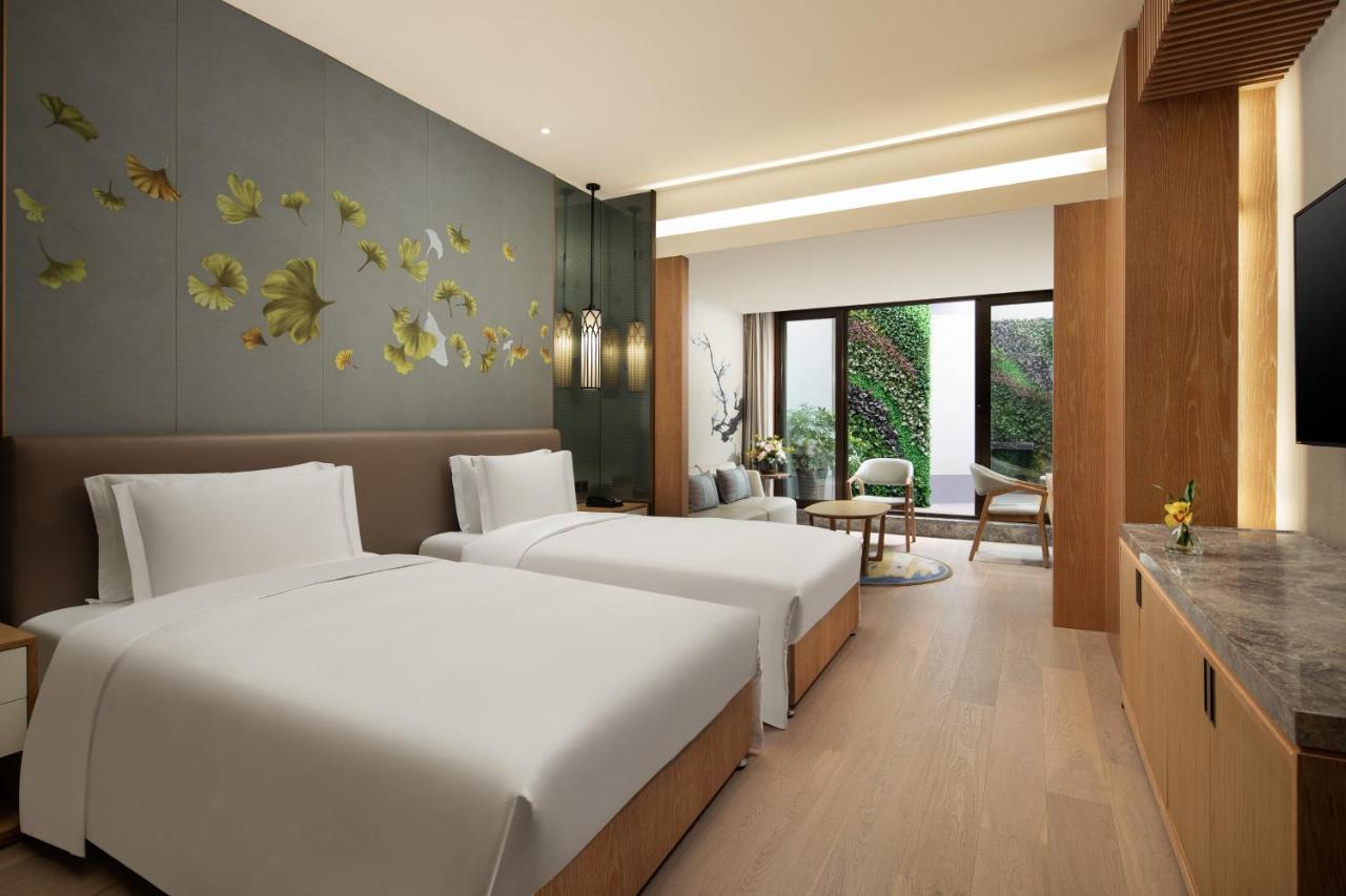 Crowne Plaza Shanghai Nanjing Road By Ihg Exterior photo Deluxe Room