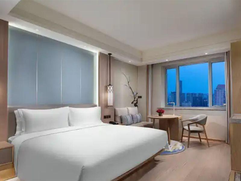 Crowne Plaza Shanghai Nanjing Road By Ihg Exterior photo Deluxe Room